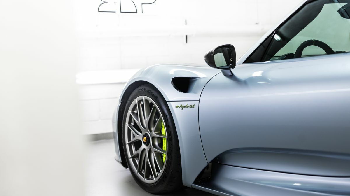 918 Spyder Liquid Metal Chrome Blue