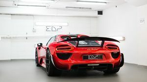 918 Spyder Weissach Guards Red