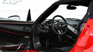 918 Spyder Weissach Guards Red