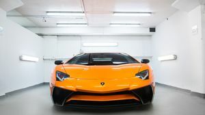 Aventador SV Arancio Borealis