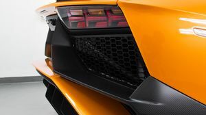 Aventador SV Arancio Borealis