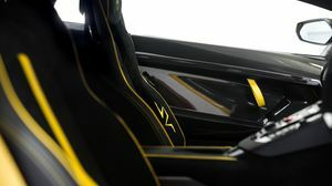 Aventador SV Giallo Orion