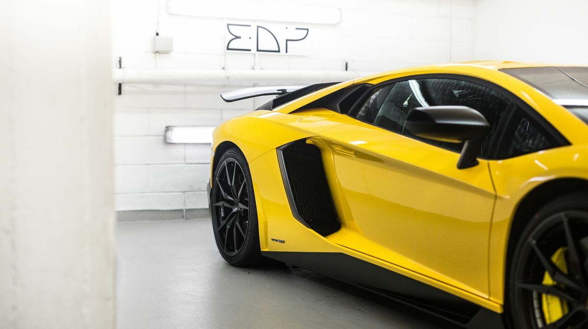 Aventador SV Giallo Orion