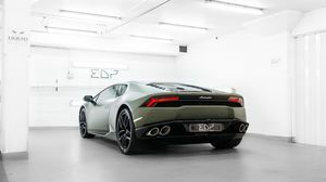 Huracan Avio Green