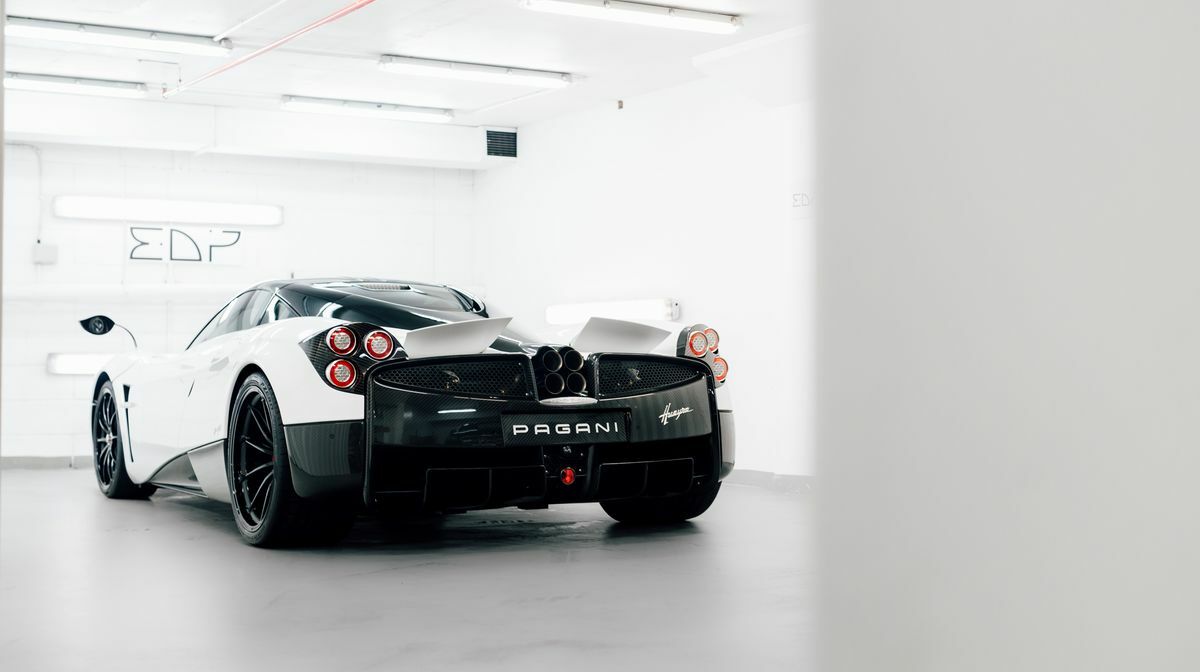 Huayra Tempesta Bianco Benny