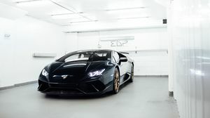 Huracan Performante Black
