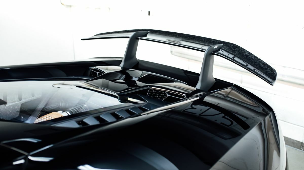 Huracan Performante Black