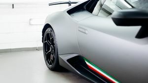 Huracan Performante Grigio Titans