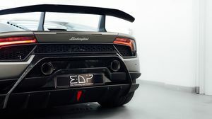Huracan Performante Grigio Titans