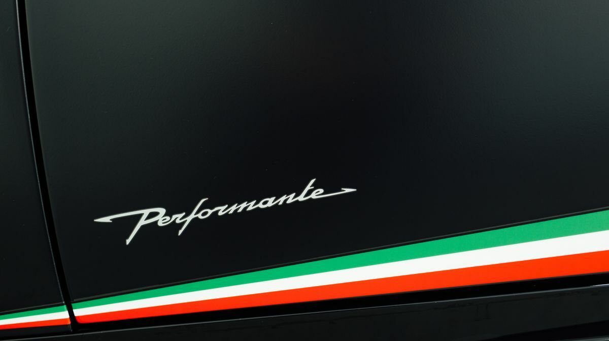 Huracan Performante Nero Nemesis