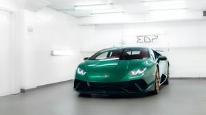 Huracan Performante Verde Oliver