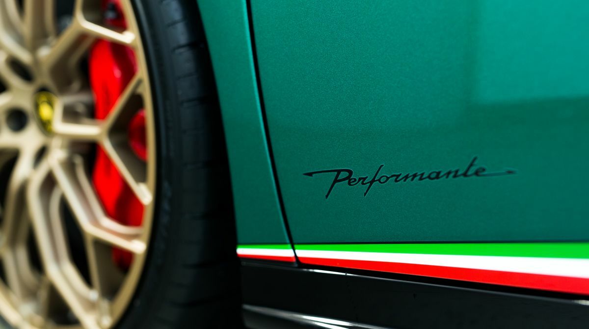 Huracan Performante Verde Oliver