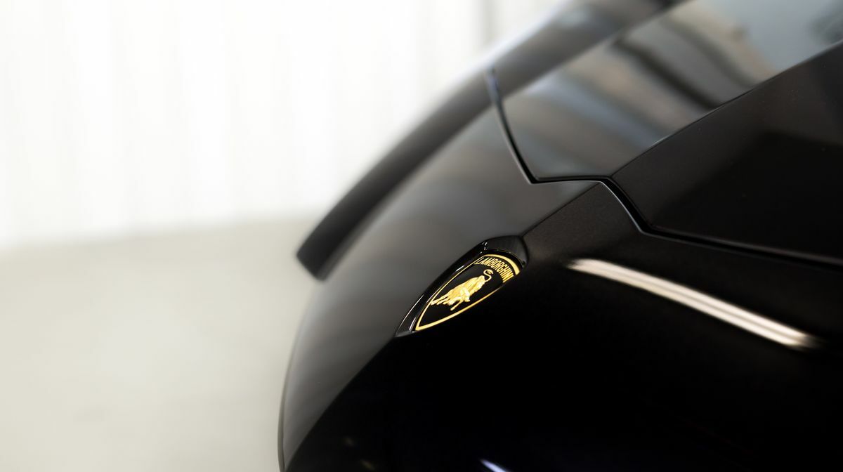 Aventador S Nero Pegaso