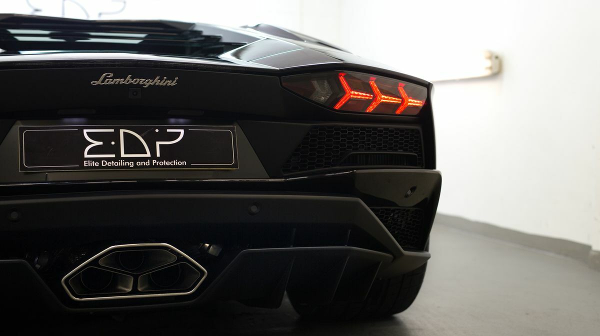 Aventador S Nero Pegaso