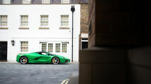 LaFerrari Signal Green