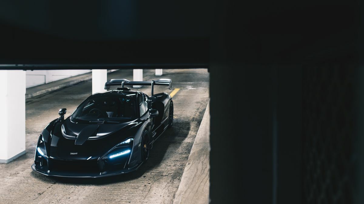 Senna Gotham Black