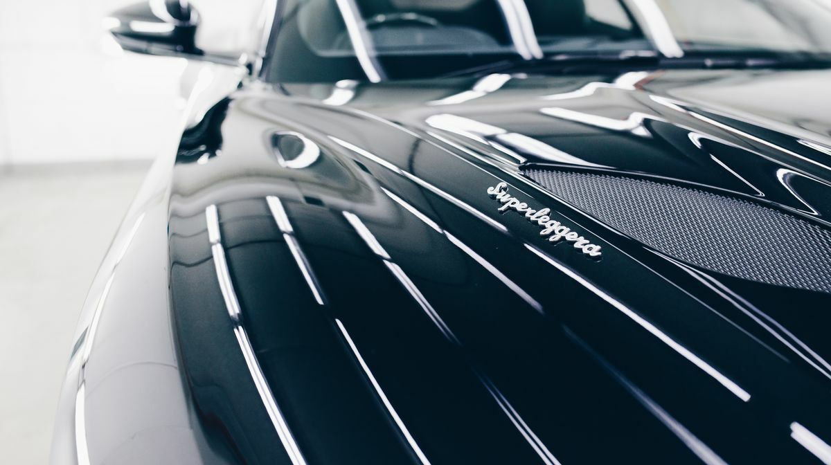 DBS Superleggera Onyx Black