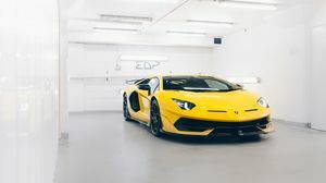 Aventador SVJ Giallo Orion