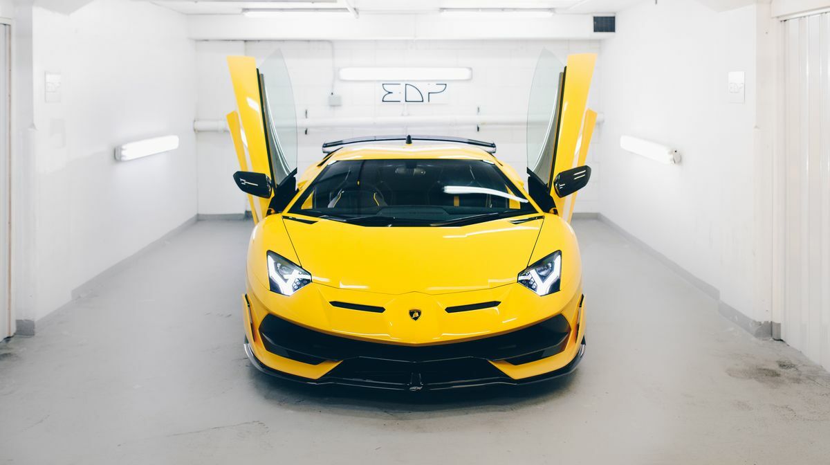 Aventador SVJ Giallo Orion