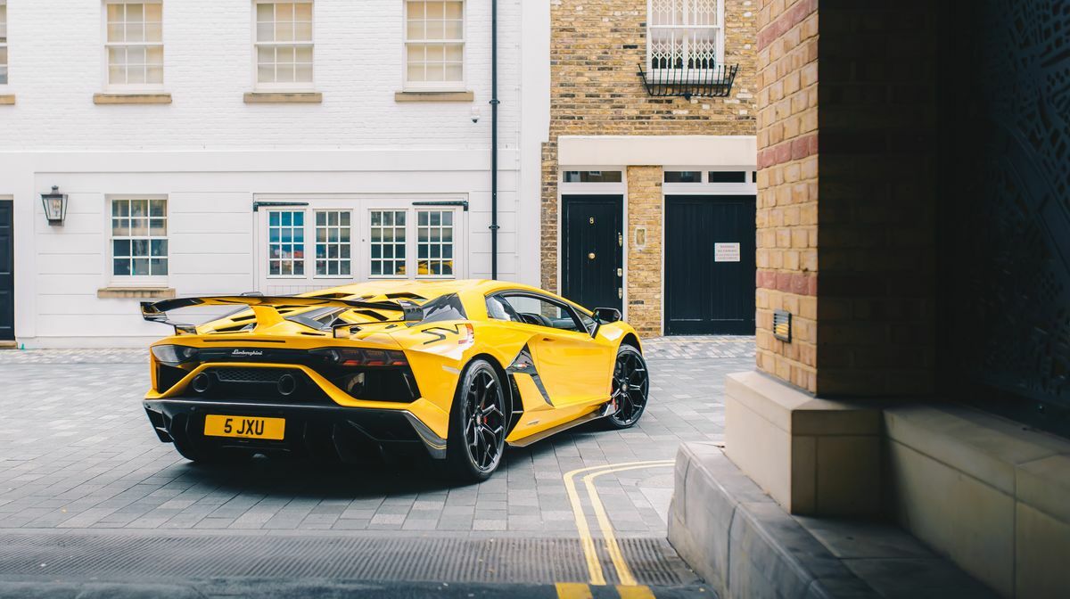 Aventador SVJ Giallo Orion