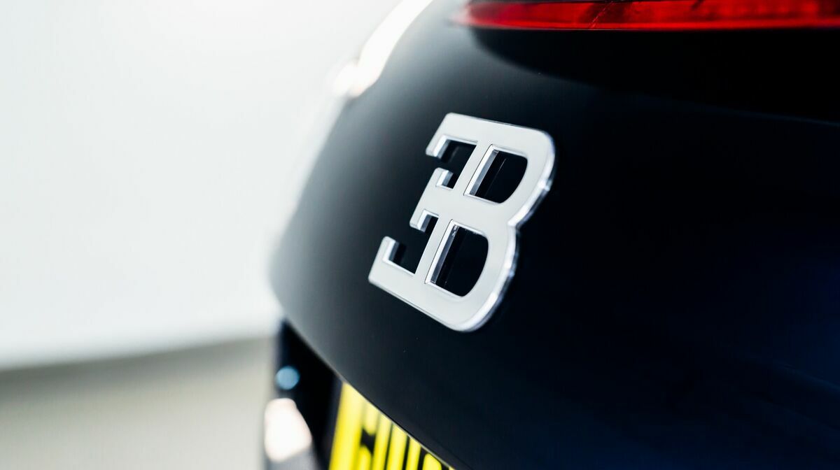 Veyron 16.4 Black