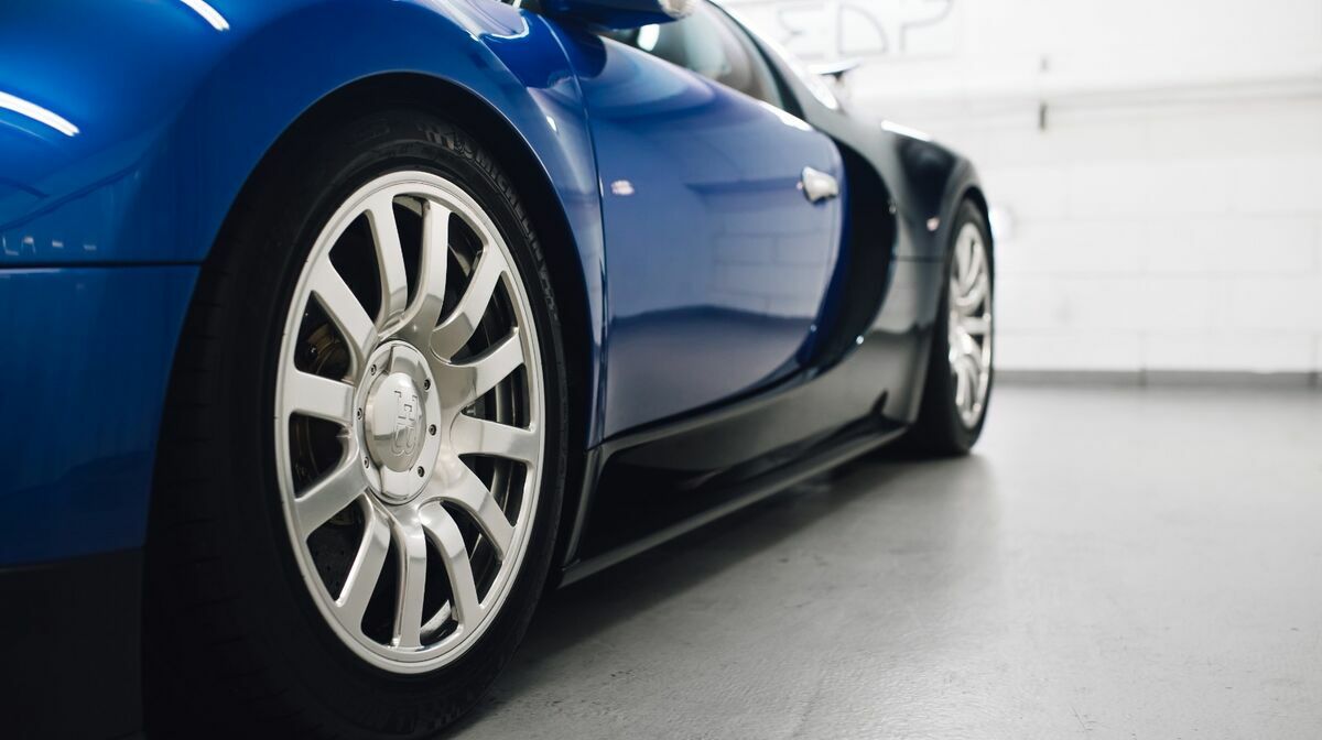 Veyron 16.4 Blue