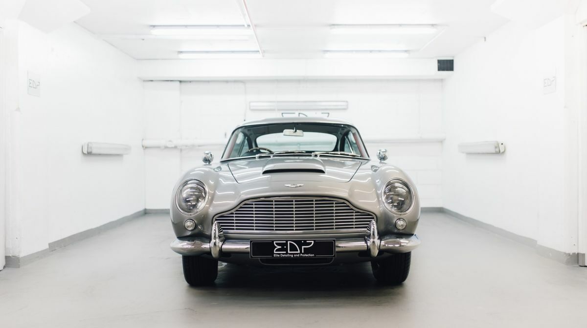 Aston Martin DB5 Silver