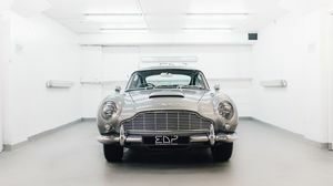 Aston Martin DB5 Silver