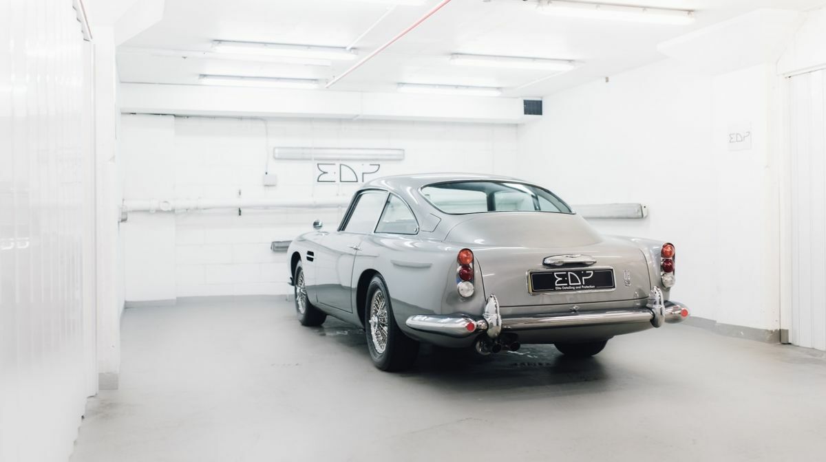 Aston Martin DB5 Silver
