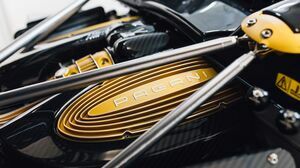 Huayra Roadster Bianco Benny Opaco