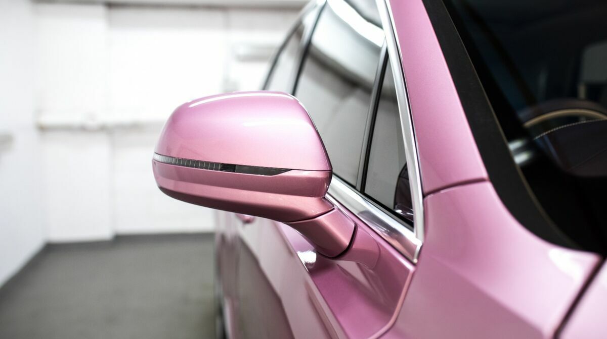 Bentayga Pink