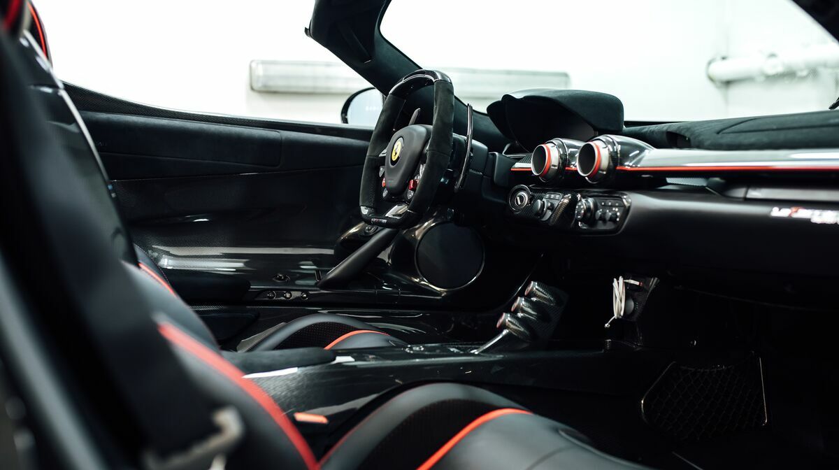 LaFerrari Aperta Nero Daytona