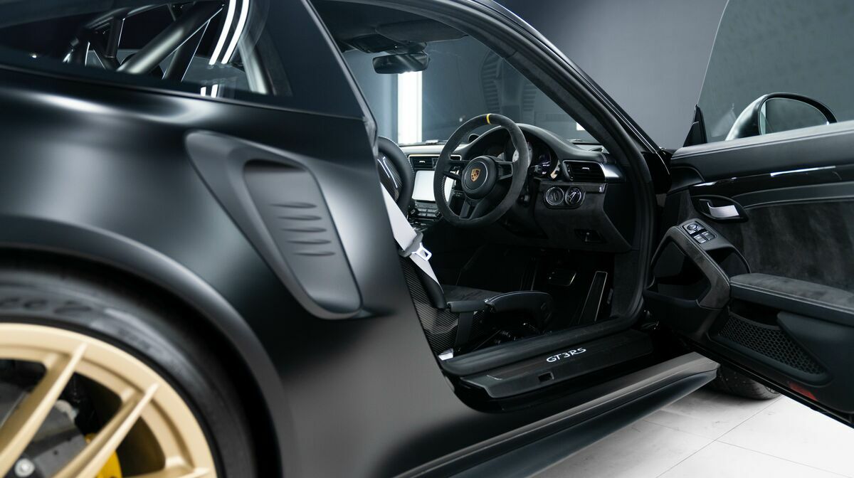 991.2 GT3RS Weissach Satin Black