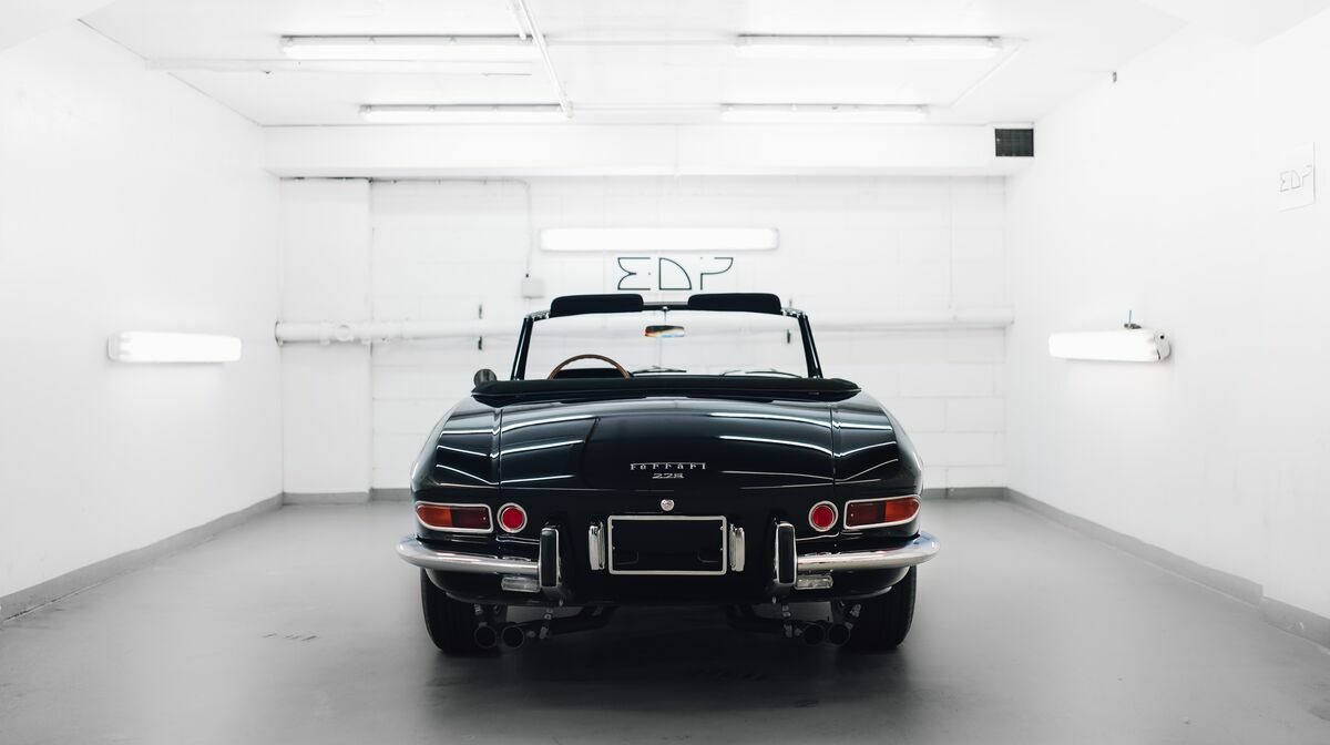 275 GTS Nero