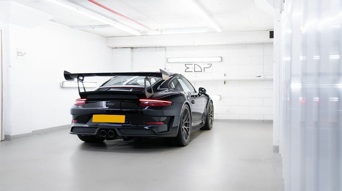 991.2 GT3RS Weissach Black