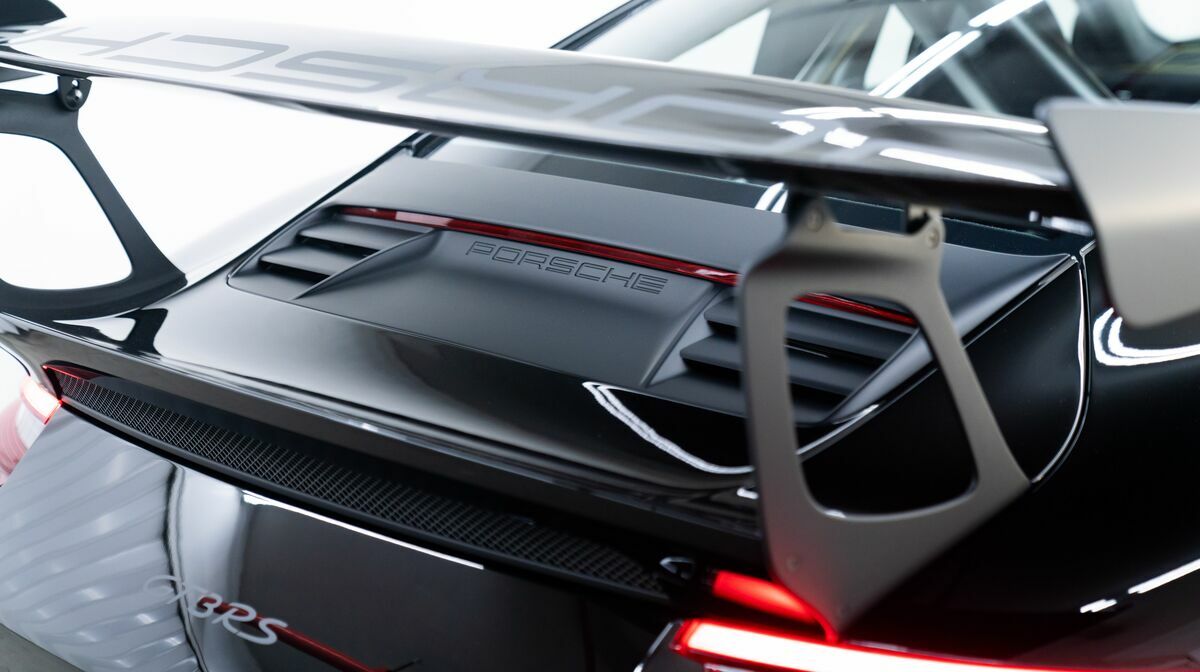 991.2 GT3RS Weissach Black