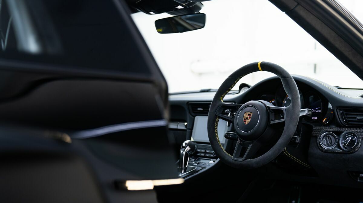 991.2 GT3RS Weissach Black