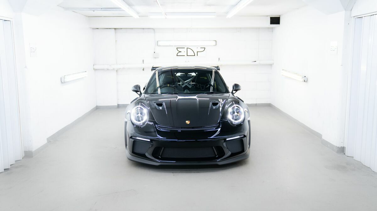 991.2 GT3RS Weissach Black