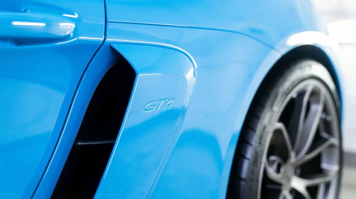 718 GT4 Miami Blue