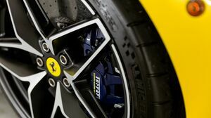 488 Pista Spider Giallo Triplostrato 