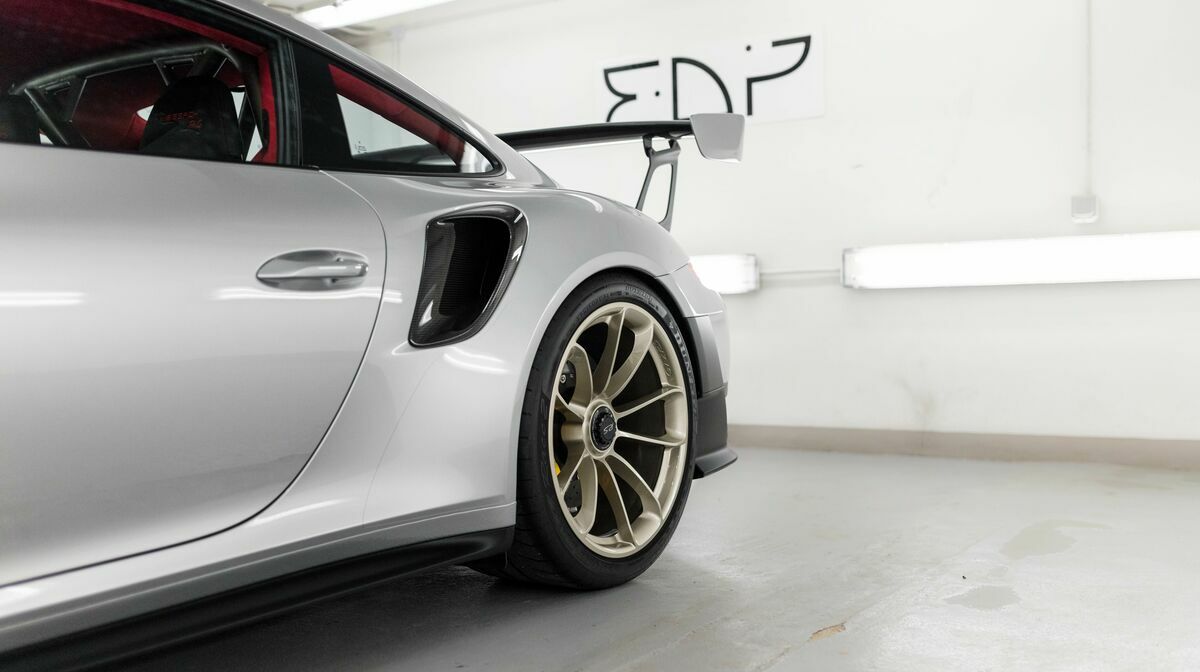 991.2 GT2RS Weissach GT Silver