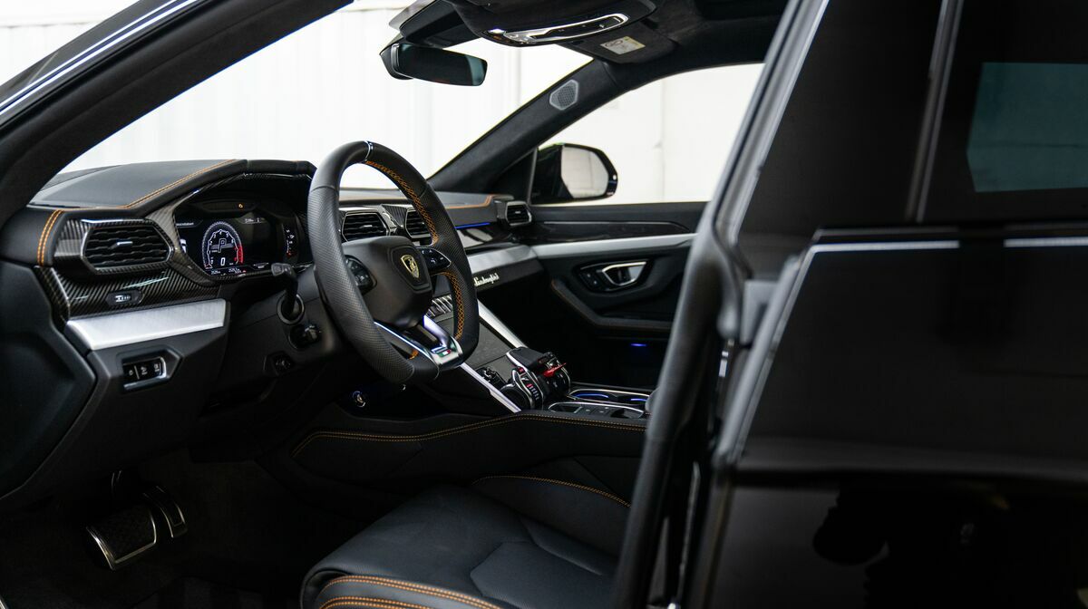 Urus Nero Noctis
