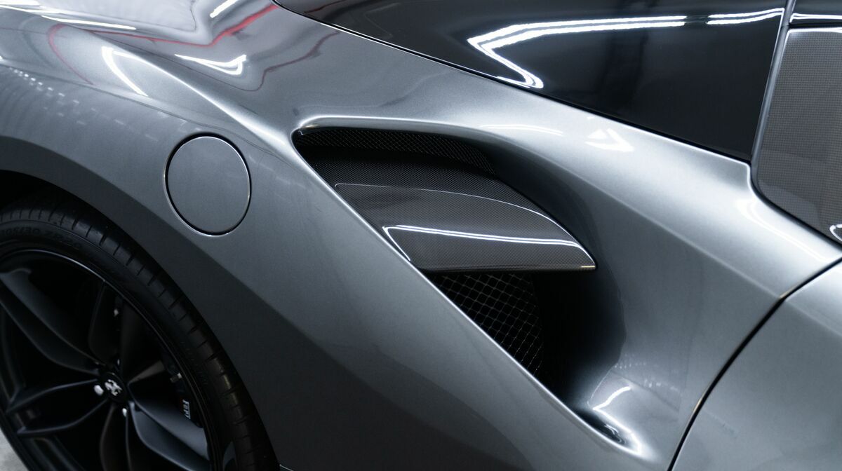 488 Spider Grigio Silverstone