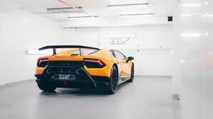 Huracan Performante Arancio Anthaeus