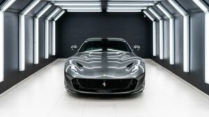 812 Superfast Grigio Silverstone