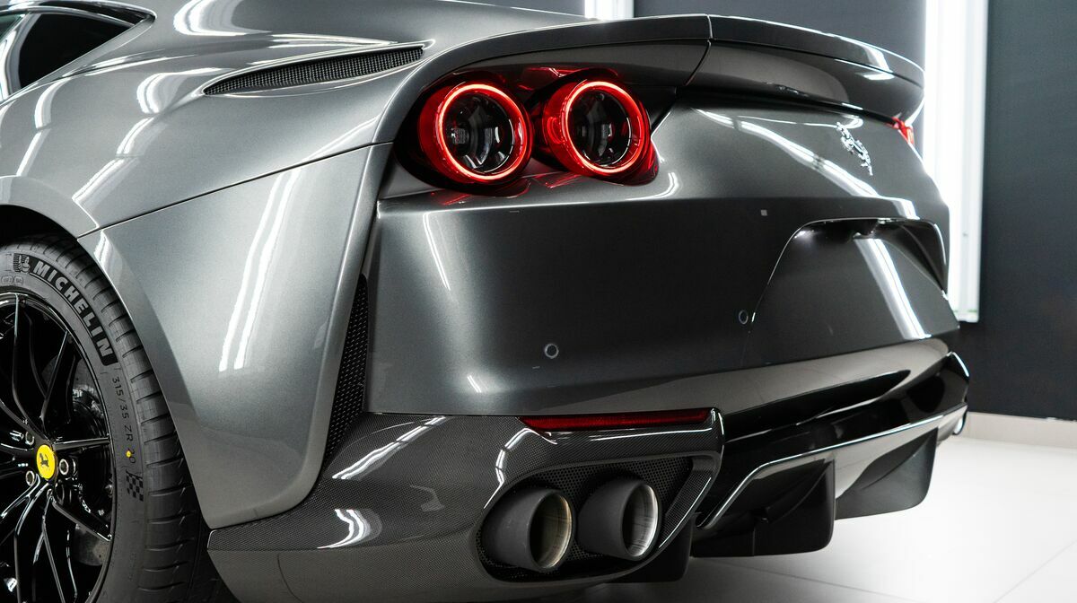 812 Superfast Grigio Silverstone