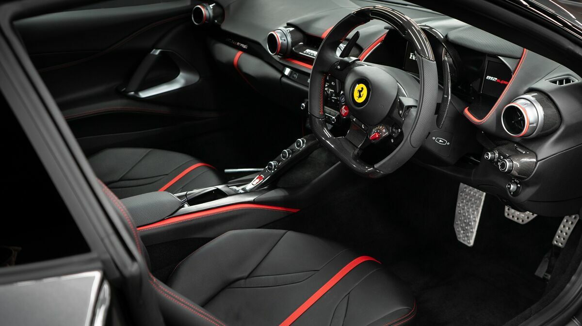812 Superfast Grigio Silverstone