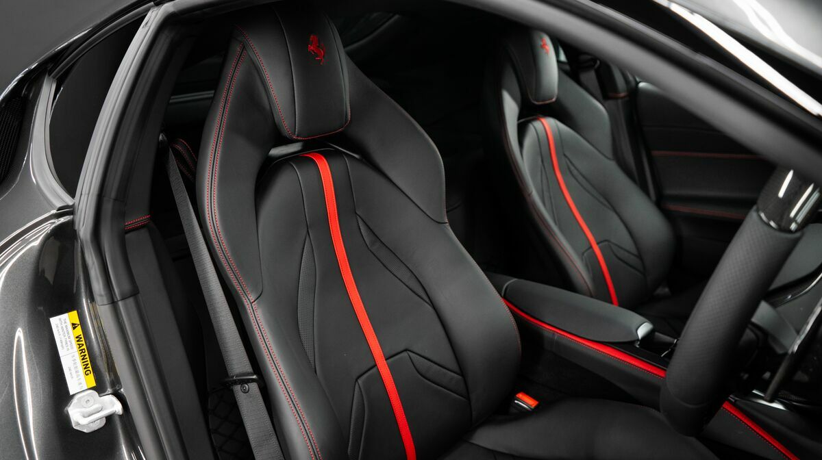 812 Superfast Grigio Silverstone