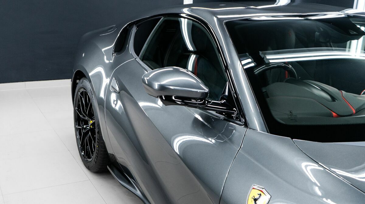 812 Superfast Grigio Silverstone