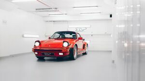 930 Turbo Guards Red